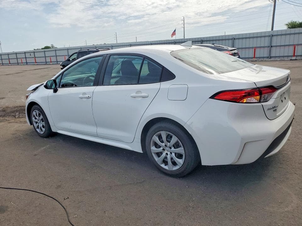 2022 TOYOTA COROLLA LE 2