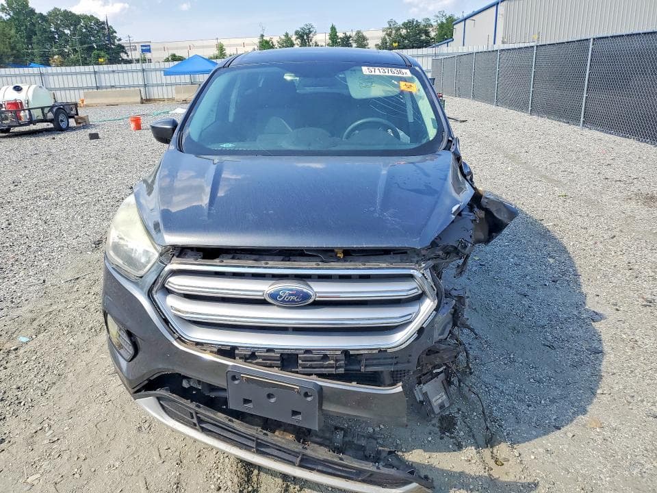 2017 FORD ESCAPE SE 5