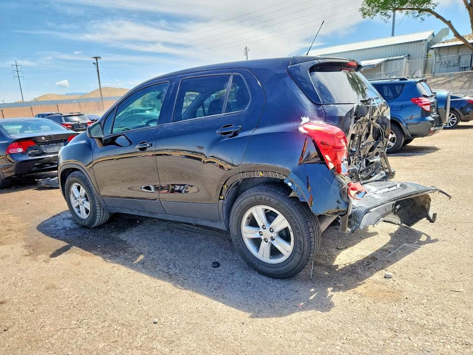 2021 CHEVROLET TRAX LS 2