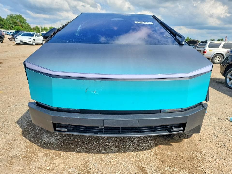 2024 TESLA CYBERTRUCK 5