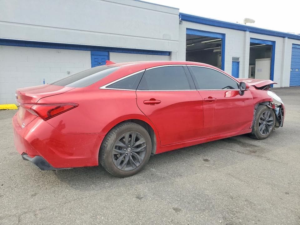 2022 TOYOTA AVALON XLE 3