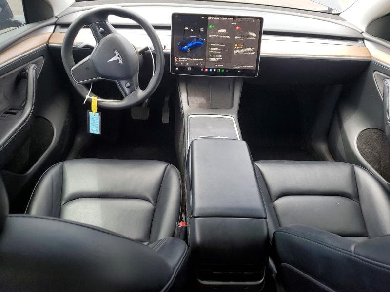 2023 TESLA MODEL Y 8