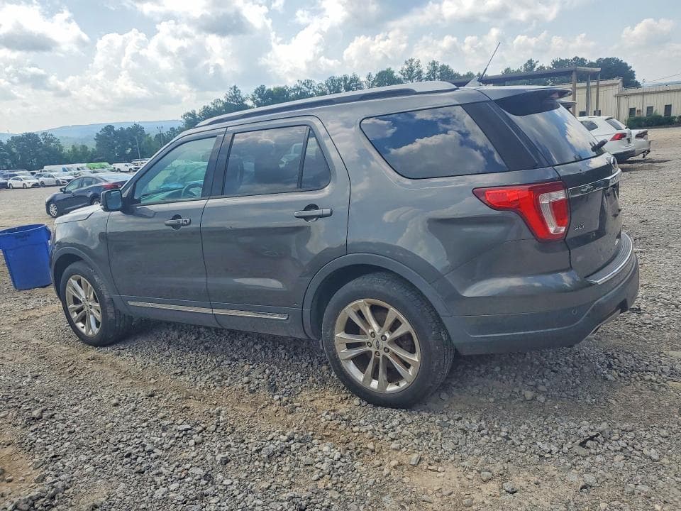 2018 FORD EXPLORER XLT 2