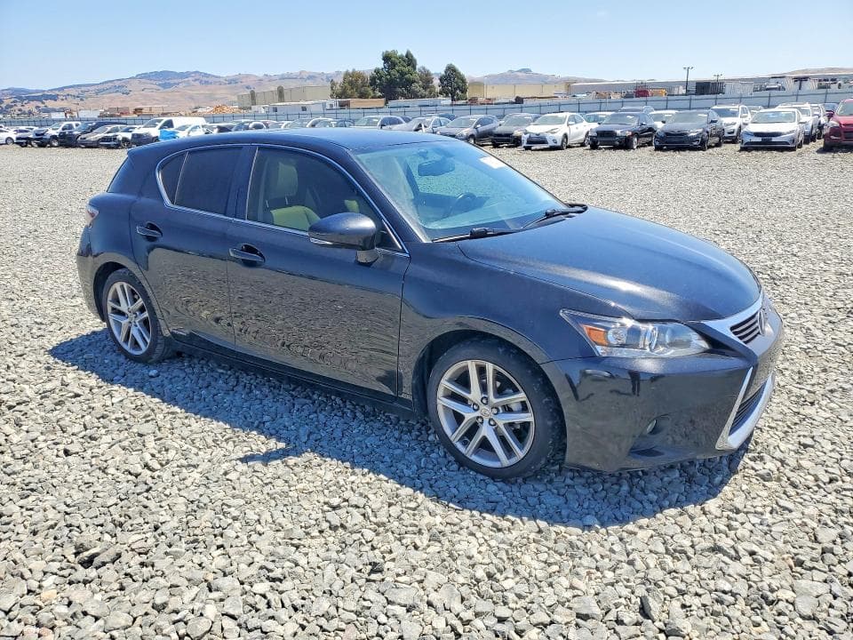2017 LEXUS CT 200 4