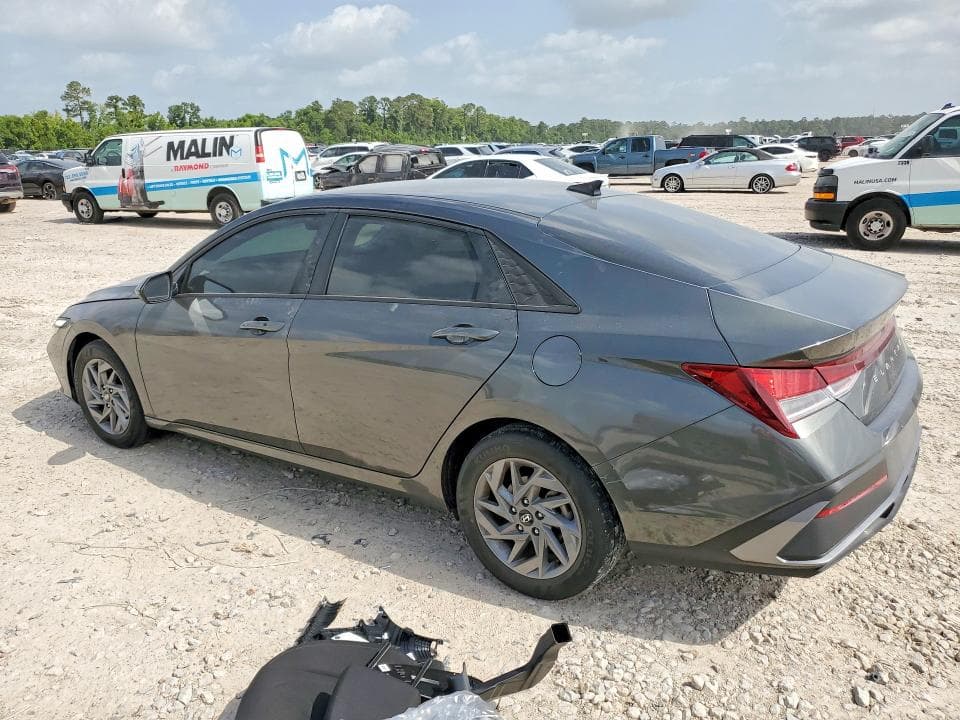 2024 HYUNDAI ELANTRA SEL 2