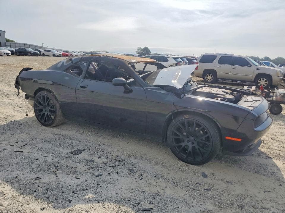 2022 DODGE CHALLENGER SXT 4