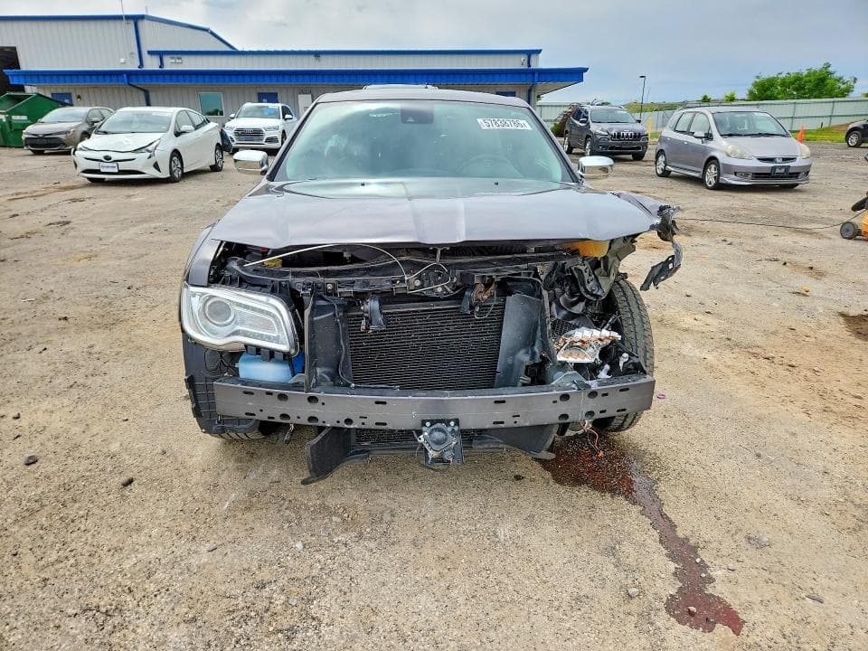 2018 CHRYSLER 300 LIMITED 5