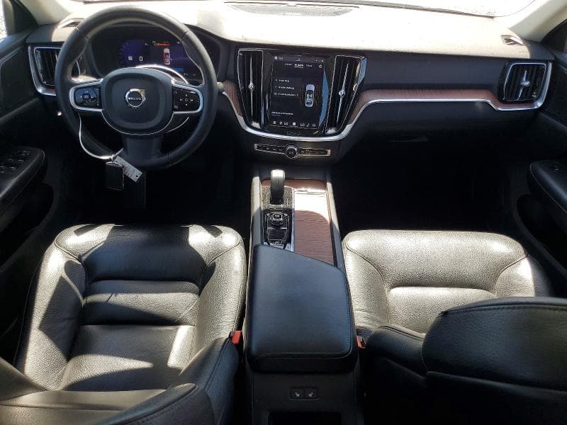 2024 VOLVO S60 PLUS 8