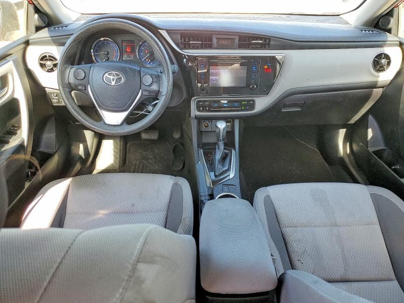 2018 TOYOTA COROLLA LE 8