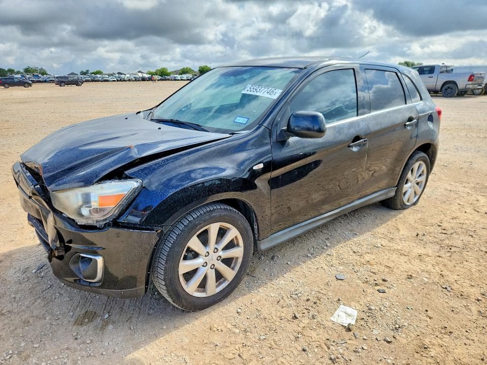 2014 MITSUBISHI OUTLANDER - 1