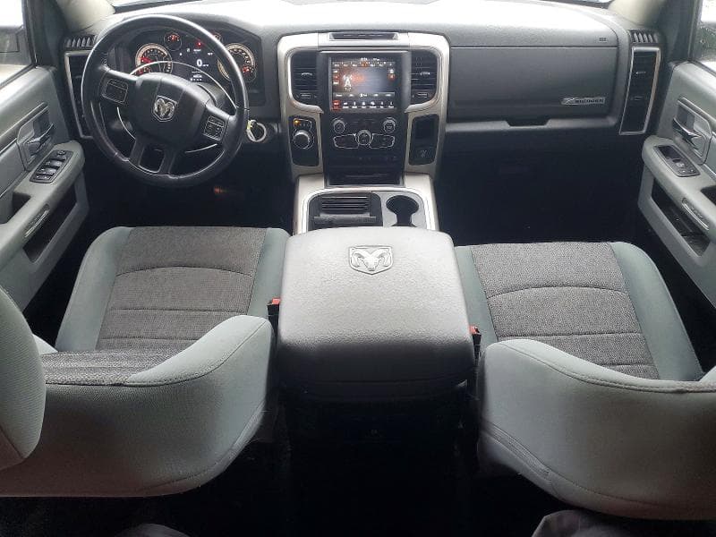 2019 RAM 1500 CLASSIC SLT 8