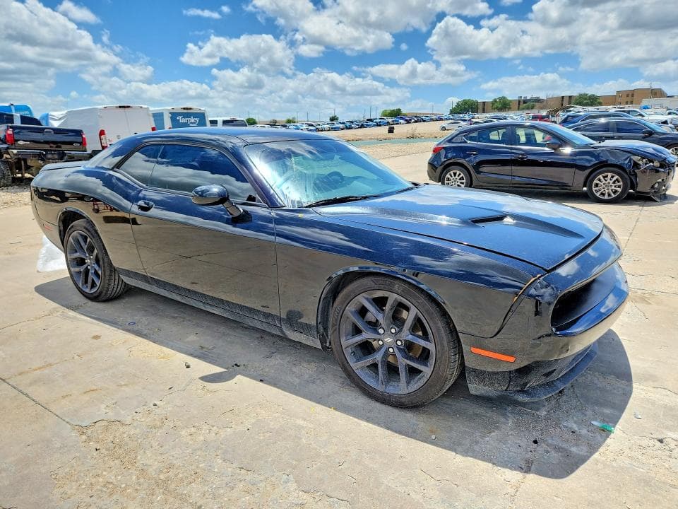 2020 DODGE CHALLENGER SXT 4