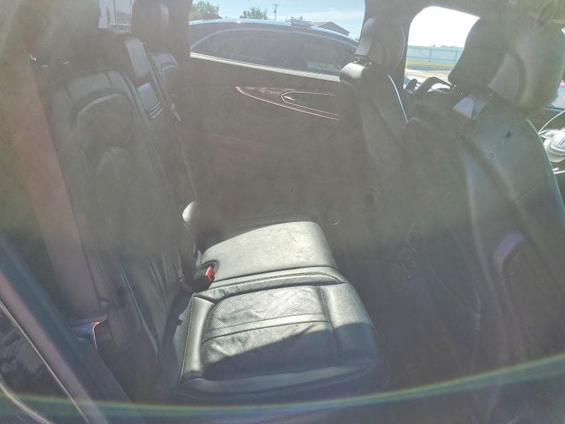 2019 LINCOLN NAUTILUS RESERVE 11