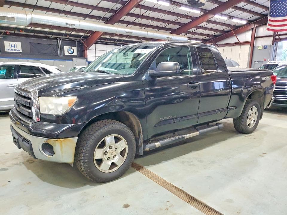 2011 TOYOTA TUNDRA