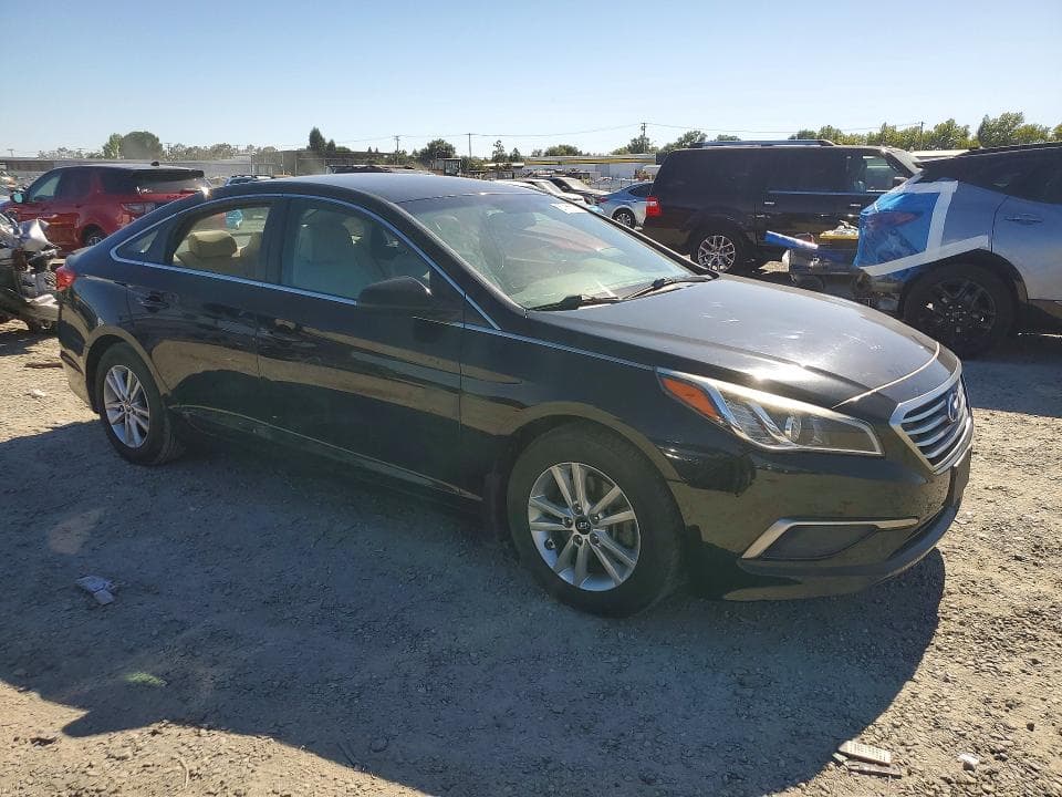2017 HYUNDAI SONATA SE 4