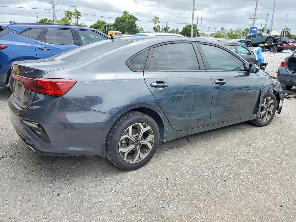 2021 KIA FORTE LXS 3