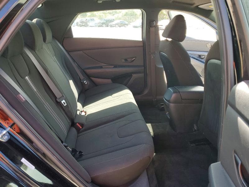 2025 HYUNDAI ELANTRA SEL SPORT 10