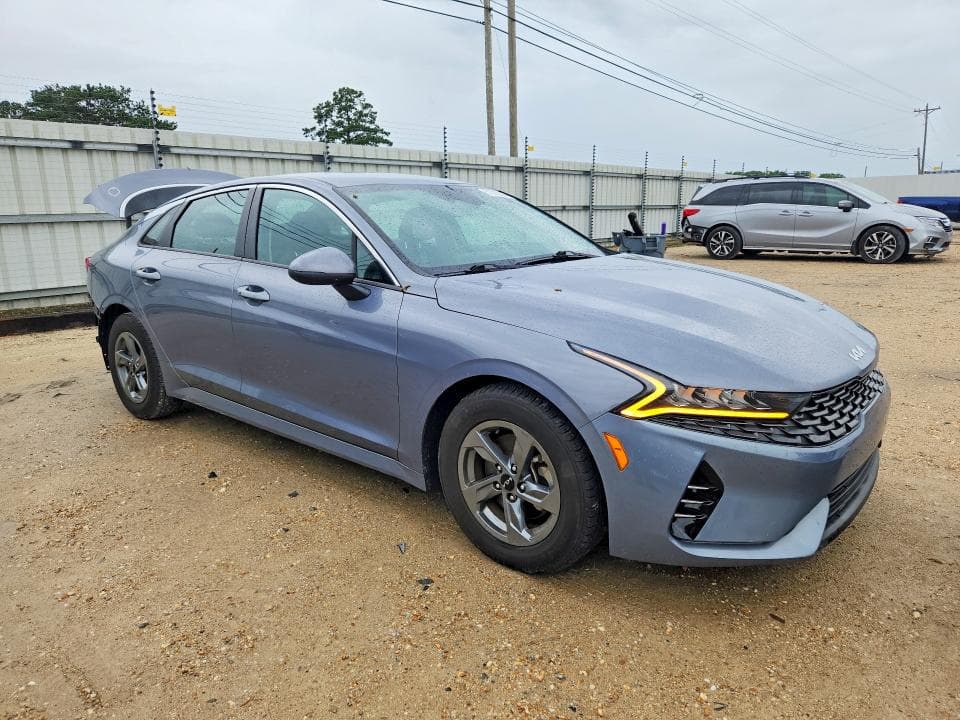 2022 KIA K5 LXS 4