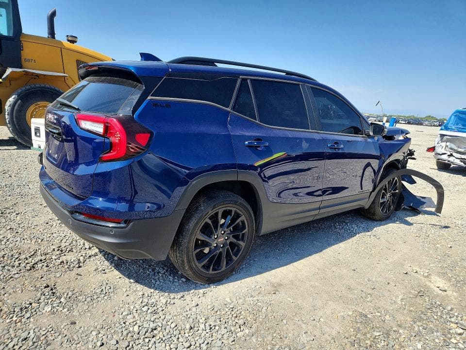2023 GMC TERRAIN SLE 3