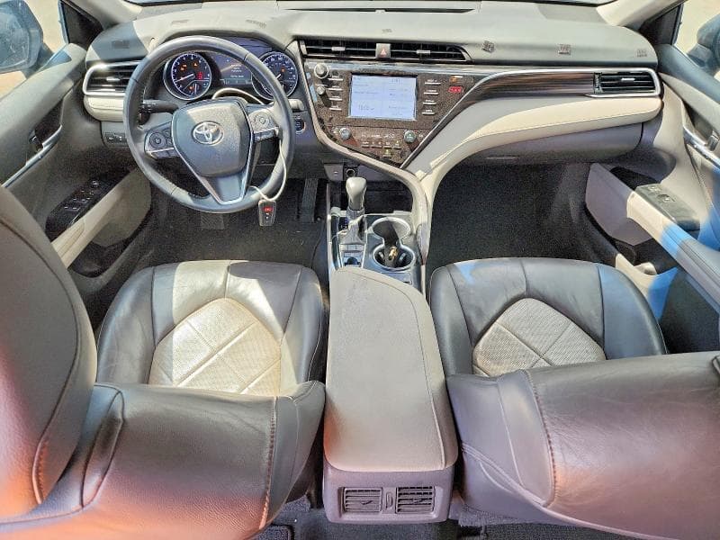 2018 TOYOTA CAMRY L 8