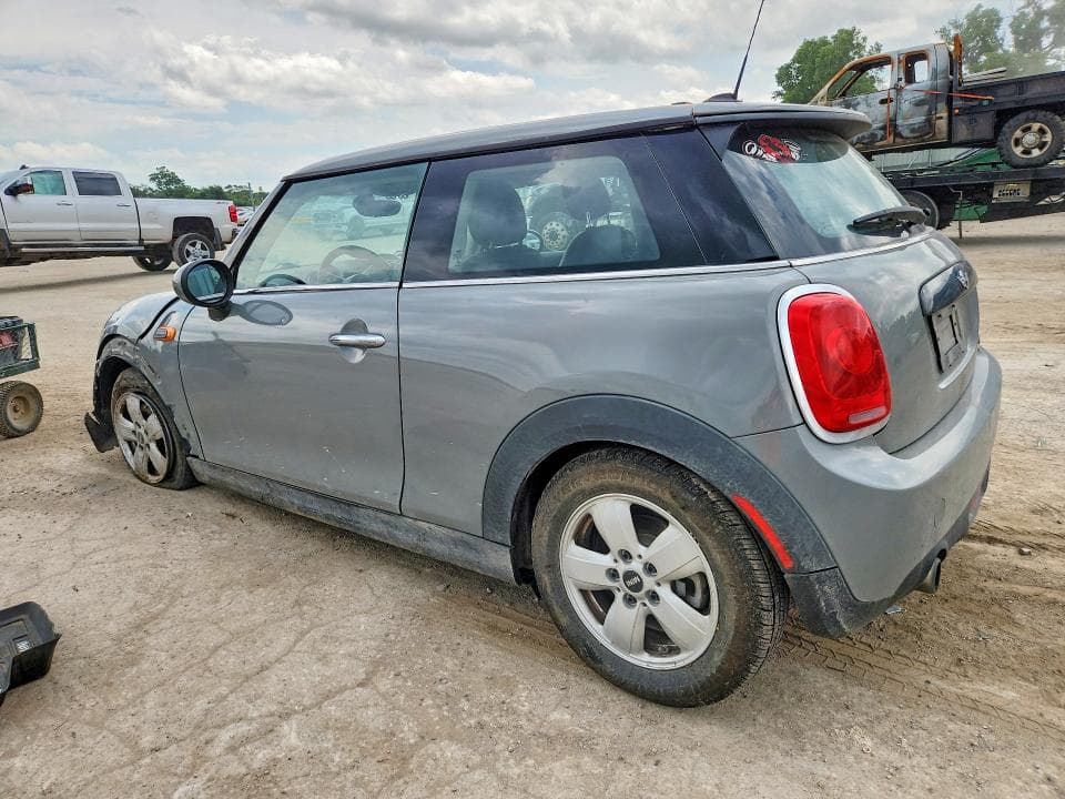 2017 MINI COOPER 2