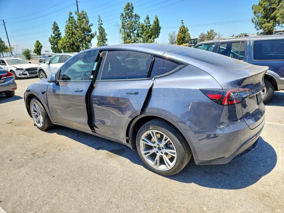2023 TESLA MODEL Y 2