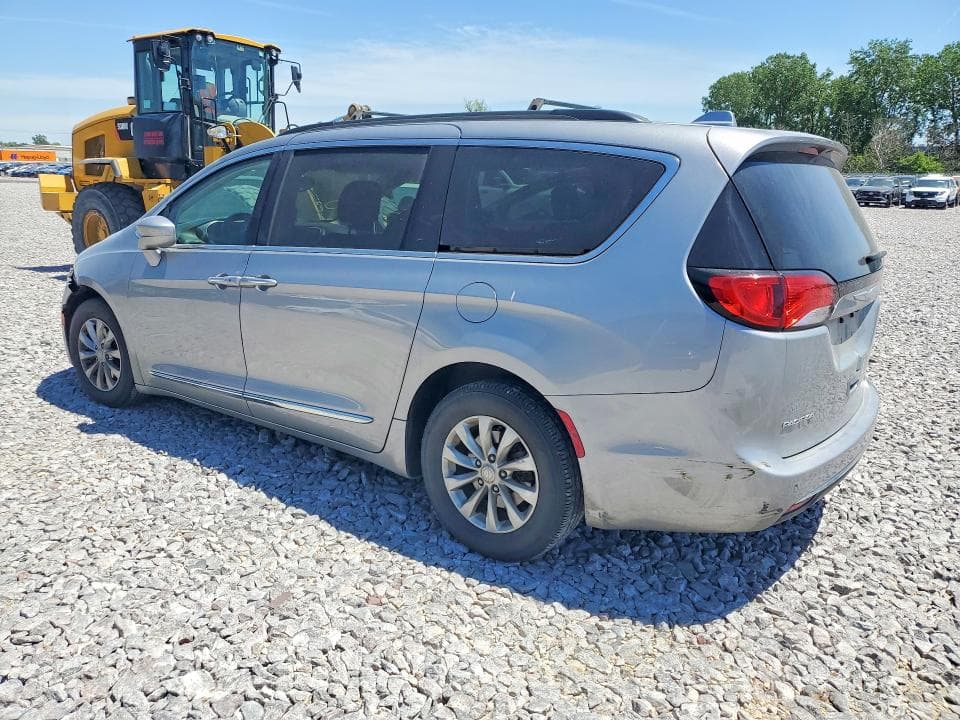 2017 CHRYSLER PACIFICA TOURING L 2