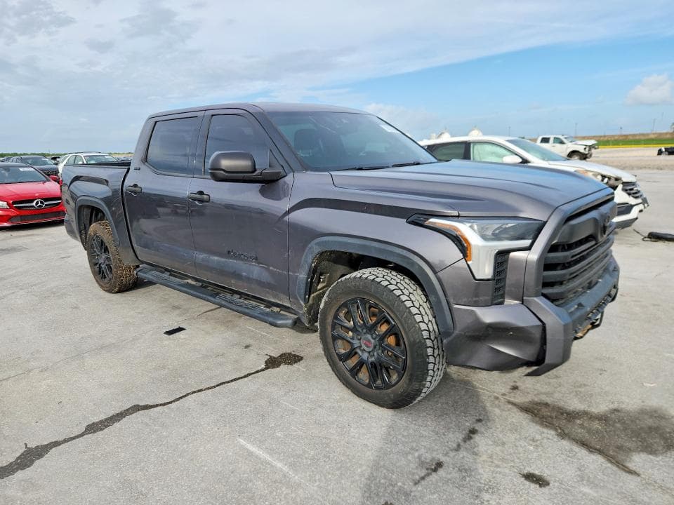 2023 TOYOTA TUNDRA SR5 4