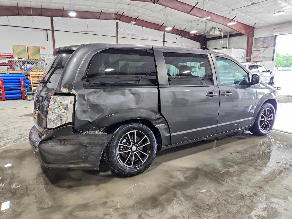 2019 DODGE GRAND CARAVAN SE 3