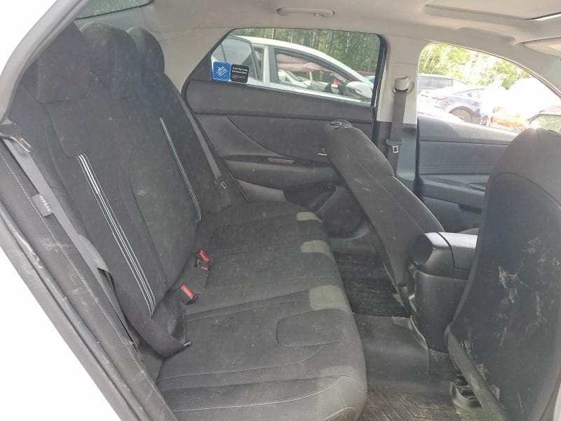 2024 HYUNDAI ELANTRA SEL 10