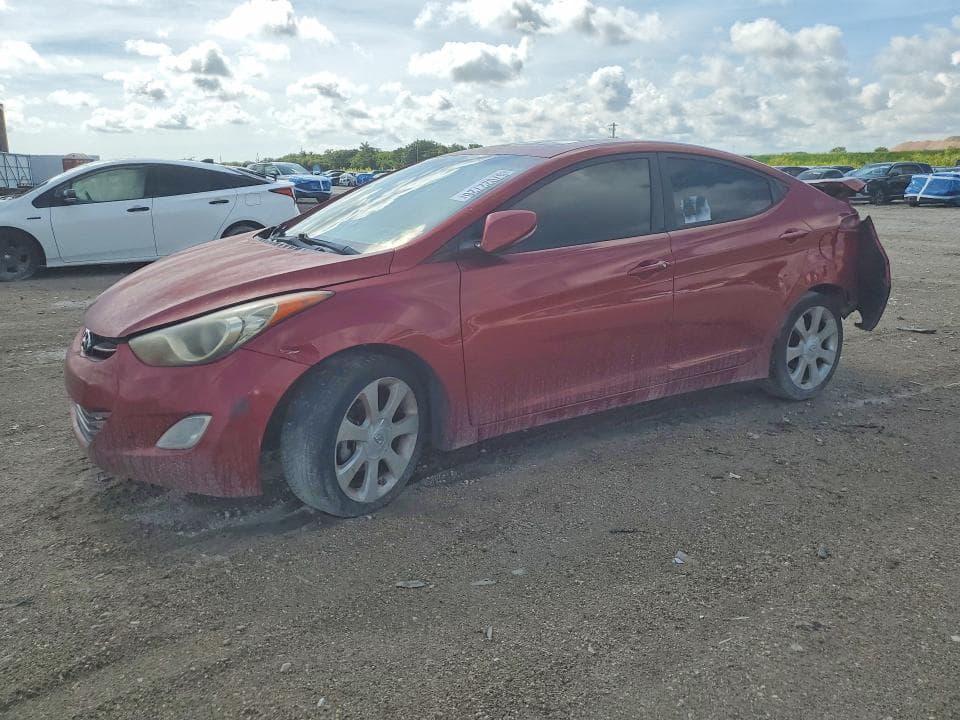 2013 HYUNDAI ELANTRA