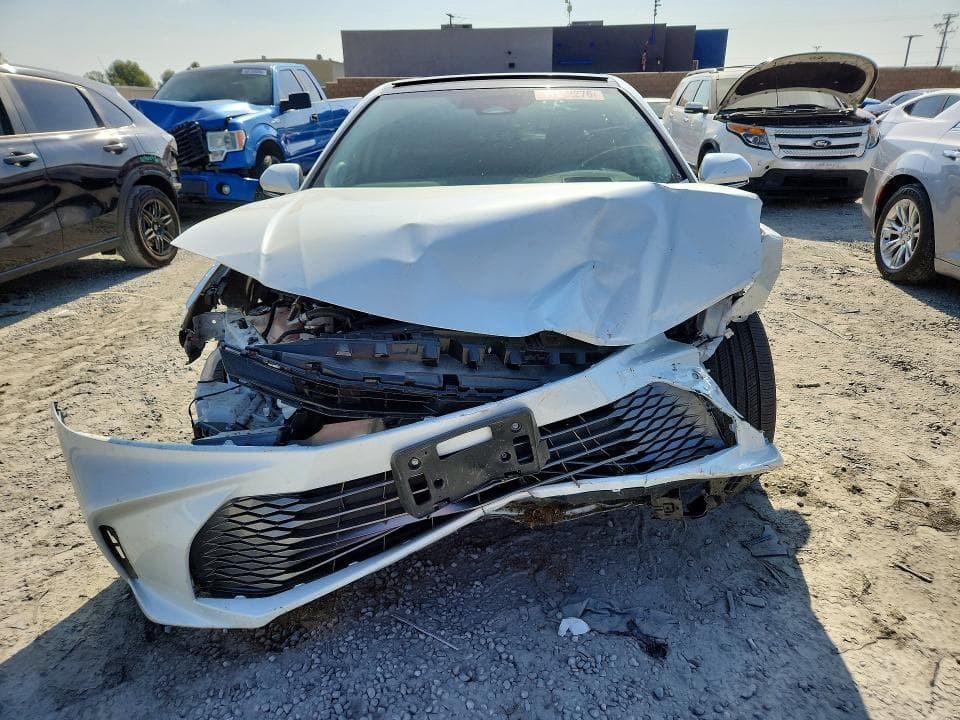 2026 TOYOTA CAMRY XLE 5