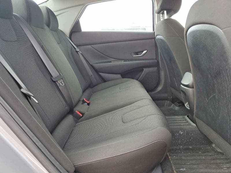 2025 HYUNDAI ELANTRA SE 10