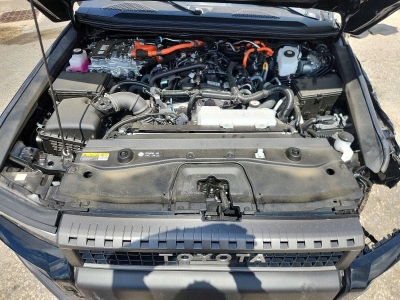 2026 TOYOTA LAND CRUISER BASE 12