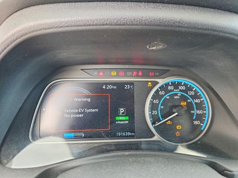 2018 NISSAN LEAF S 9