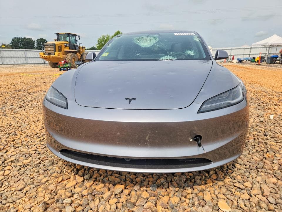 2026 TESLA MODEL 3 5