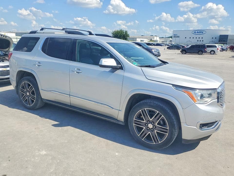 2017 GMC ACADIA DENALI 4