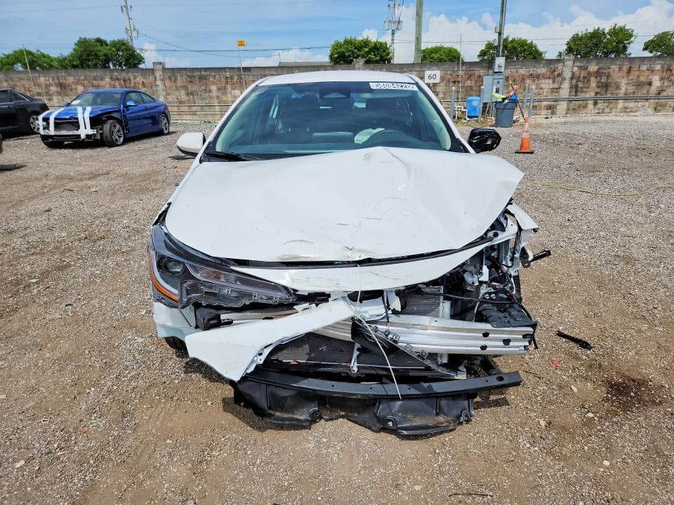 2026 TOYOTA COROLLA LE 5