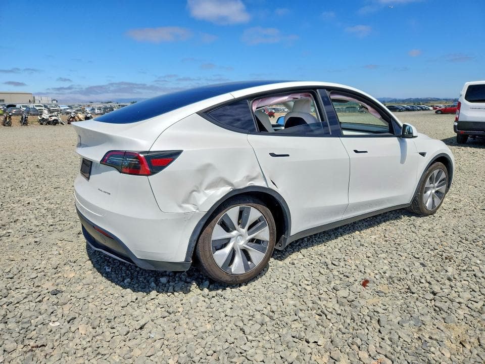 2023 TESLA MODEL Y 3