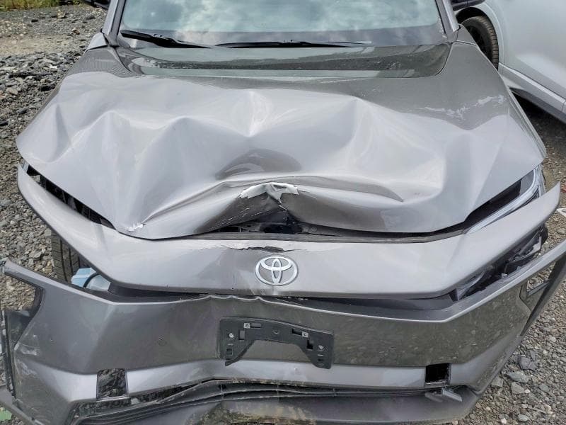 2026 TOYOTA BZ XLE PLUS 12