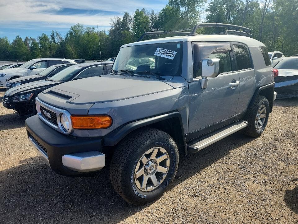 2014 TOYOTA FJ CRUISER