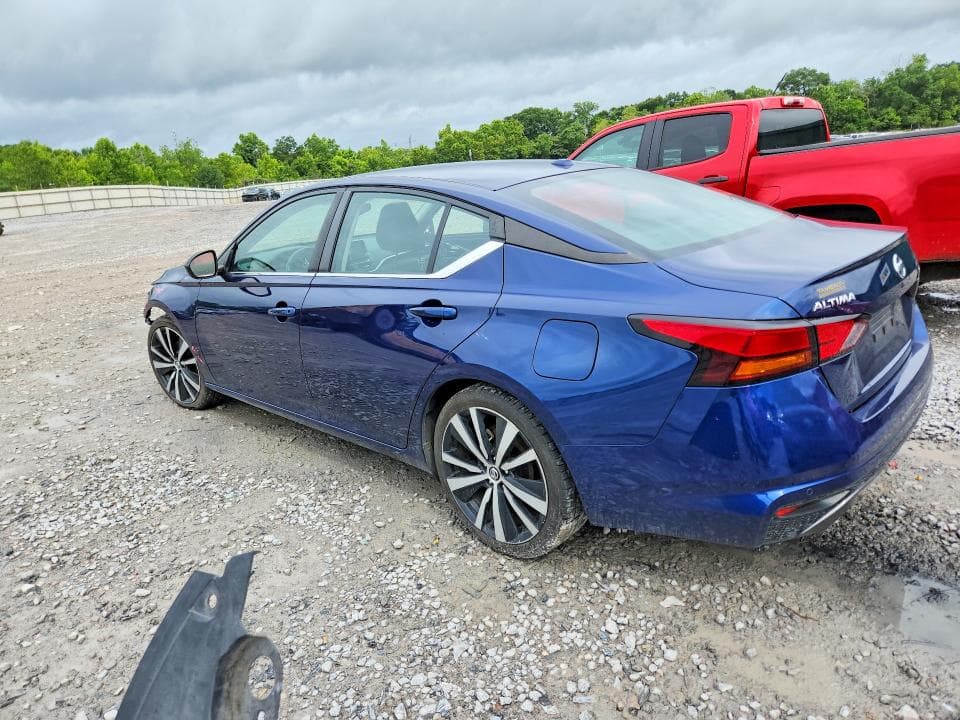 2022 NISSAN ALTIMA SR 2