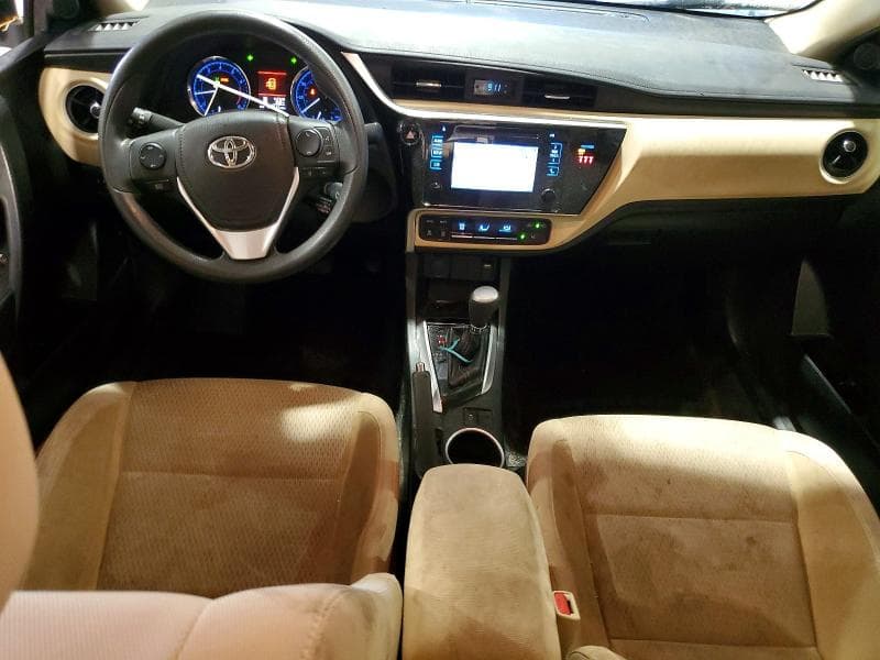 2018 TOYOTA COROLLA LE 8