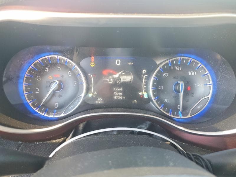 2017 CHRYSLER PACIFICA LIMITED 9