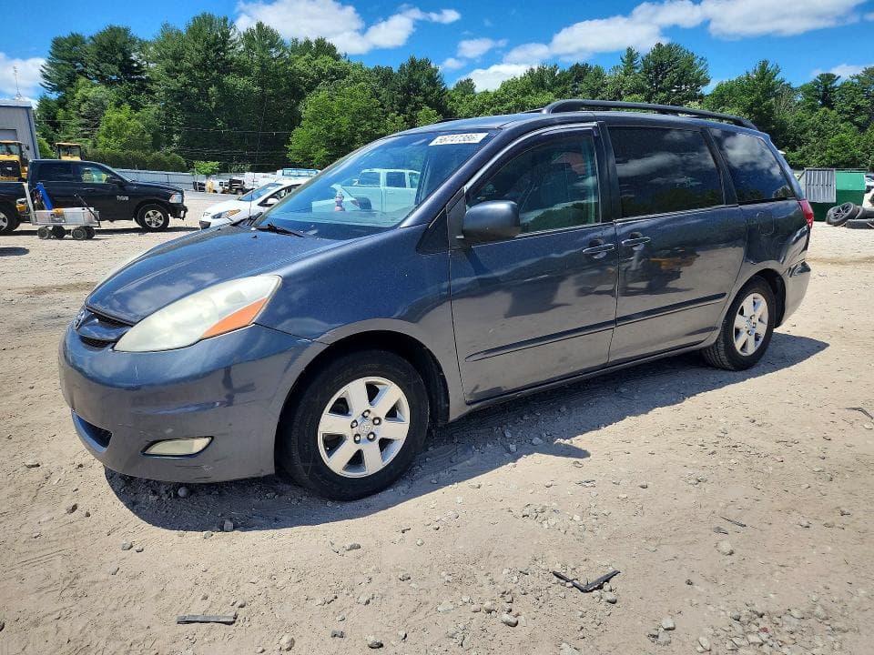 2008 TOYOTA SIENNA