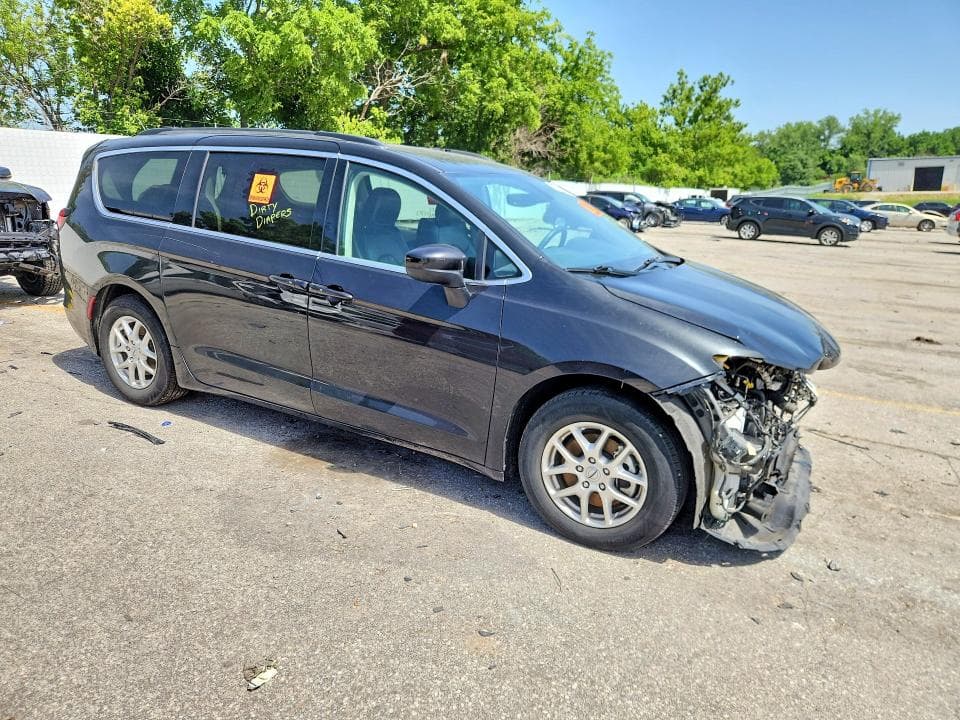 2021 CHRYSLER VOYAGER LXI 4