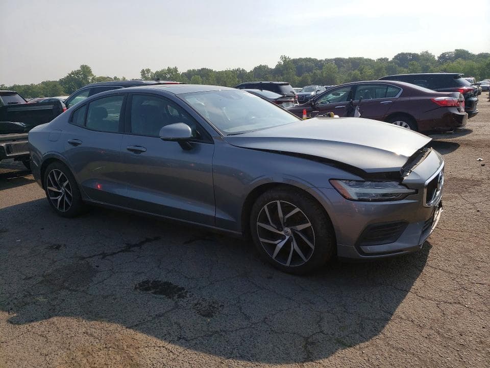 2019 VOLVO S60 T6 MOMENTUM 4