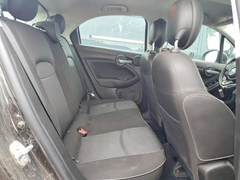 2019 FIAT 500X 11