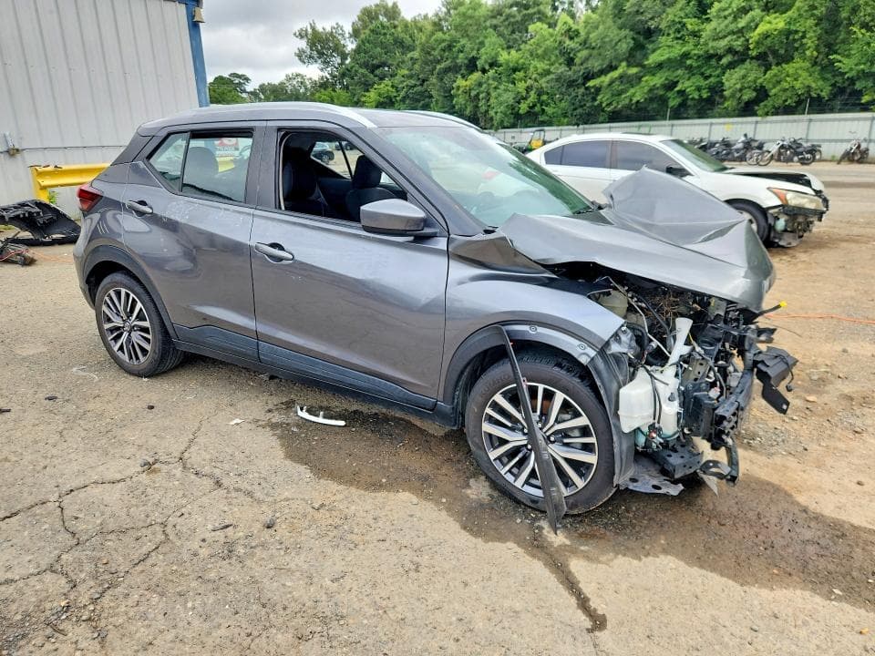 2021 NISSAN KICKS SV 4