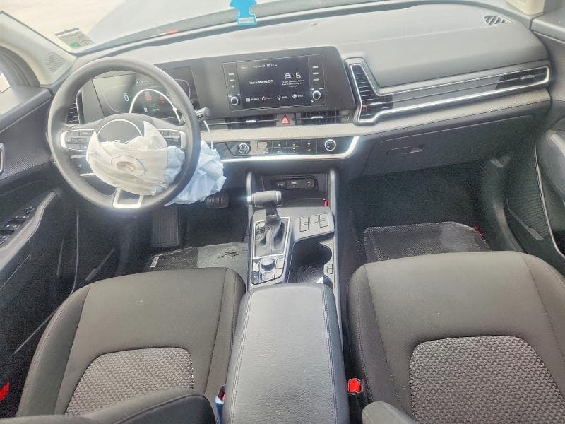 2025 KIA SPORTAGE LX 8